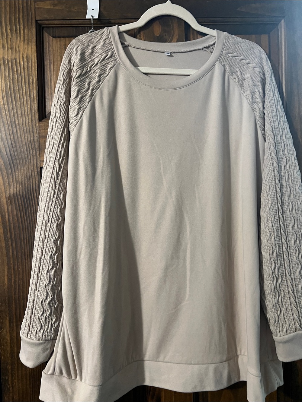 Relaxed Cable-Sleeve Crewneck velour Sweater - Taupe